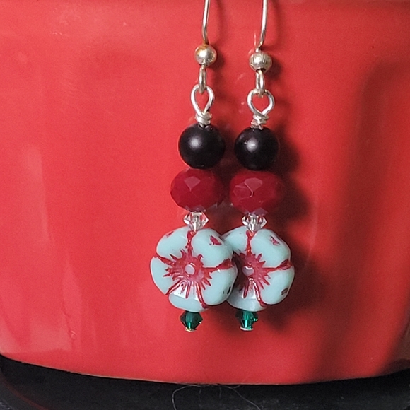 Blue Daisy Earrings - Picture 2 of 2